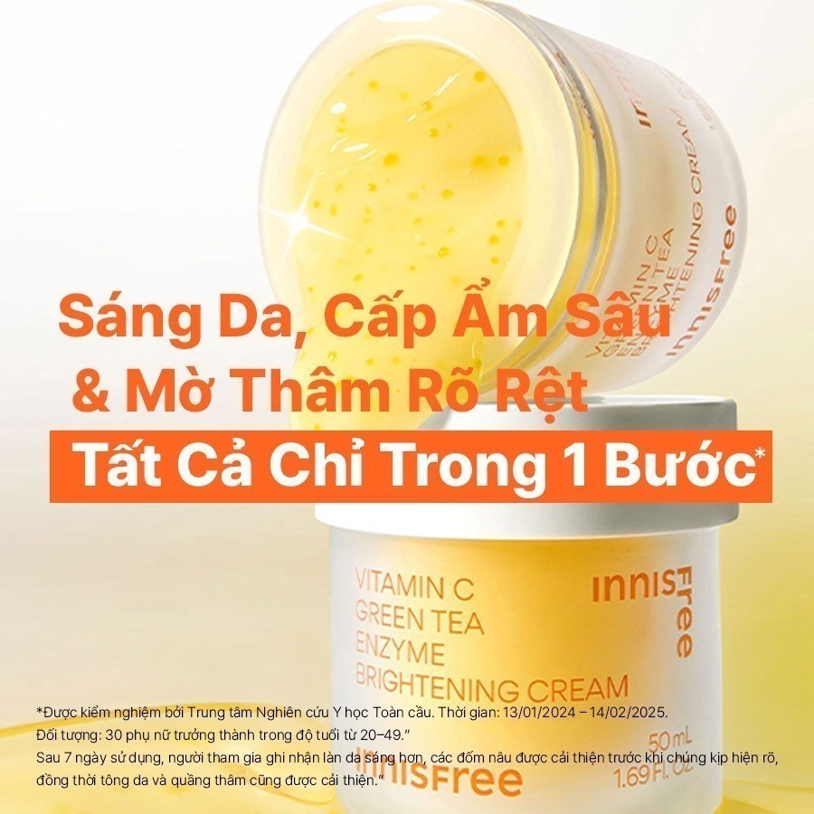 Chất kem kem dưỡng ẩm phục hồi và nuôi dưỡng da INNISFREE Green Tea Enzyme Brightening Cream thoa đều trên da